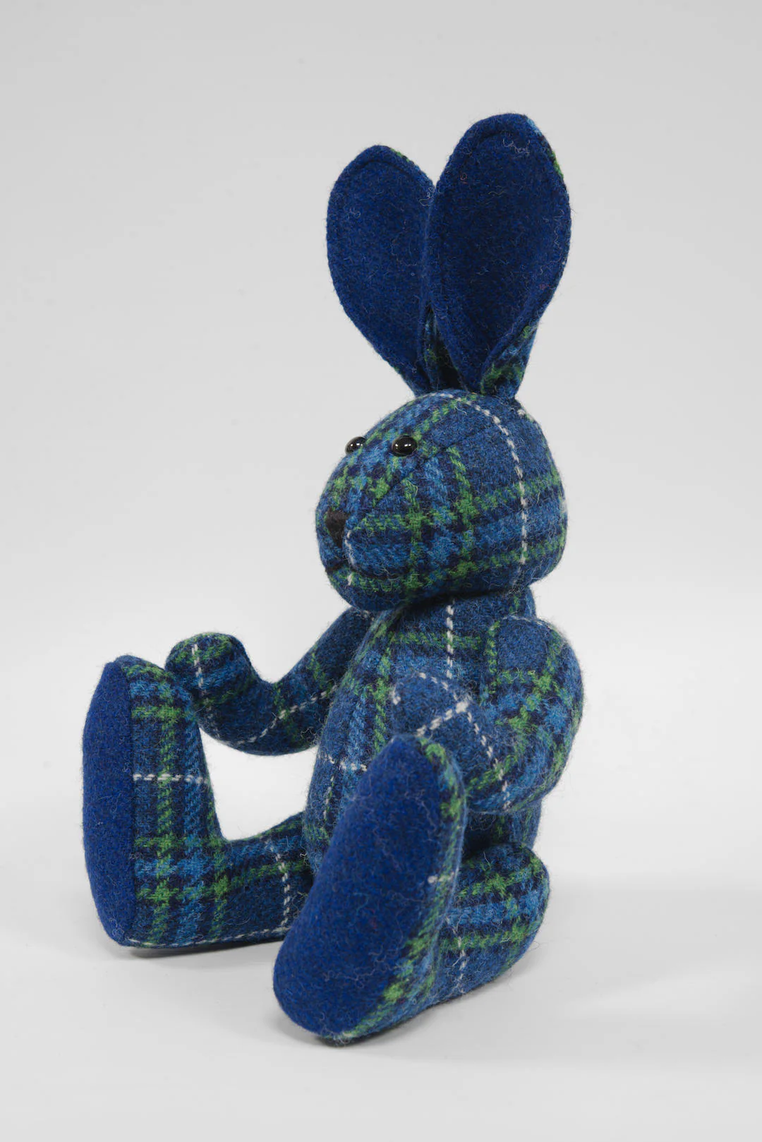 Harris Tweed 16" Fully Jointed Rabbit - A0169 (Blue) - Image 2