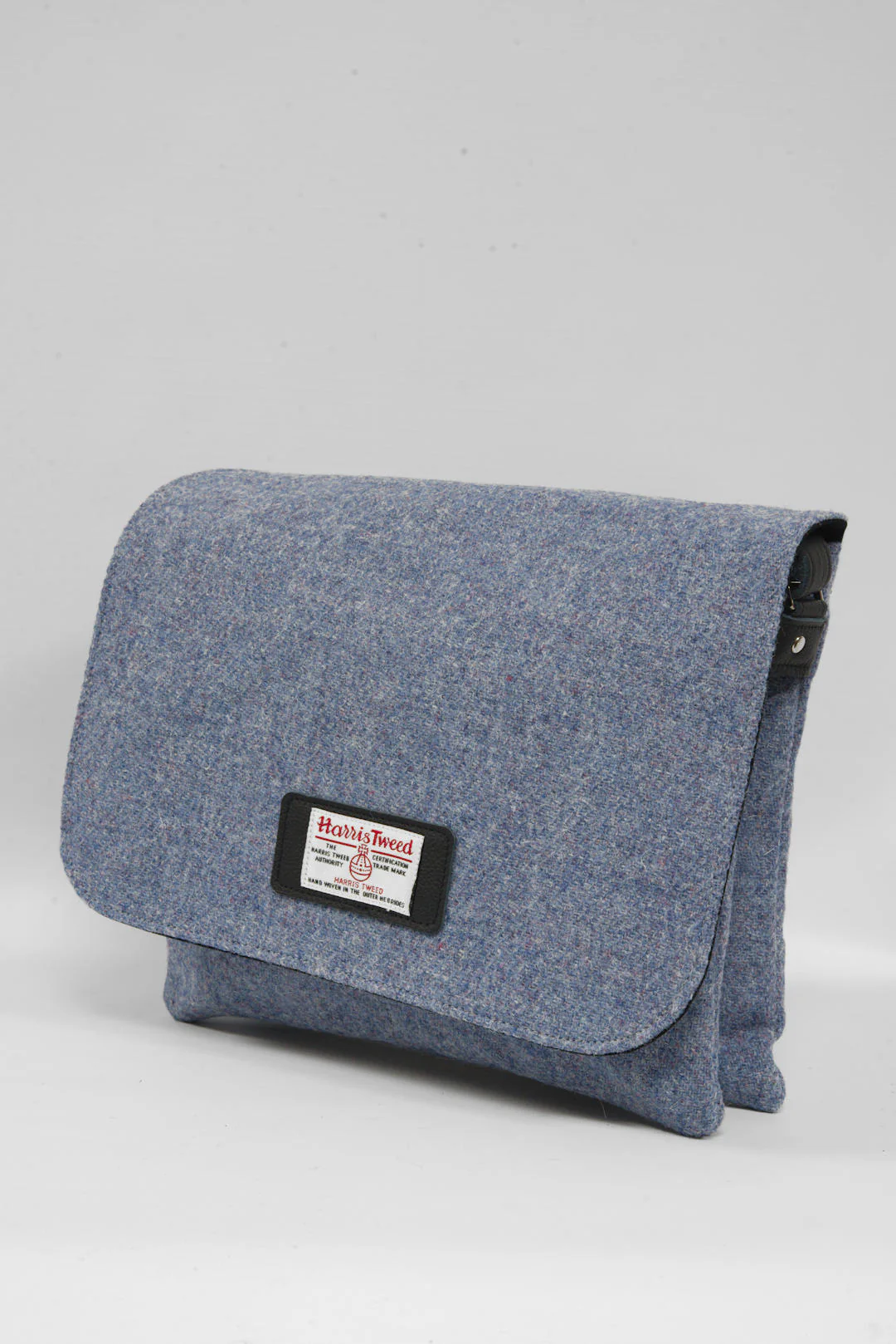 Harris Tweed Scalpay Bag - 228 (Black Leather) - Image 5