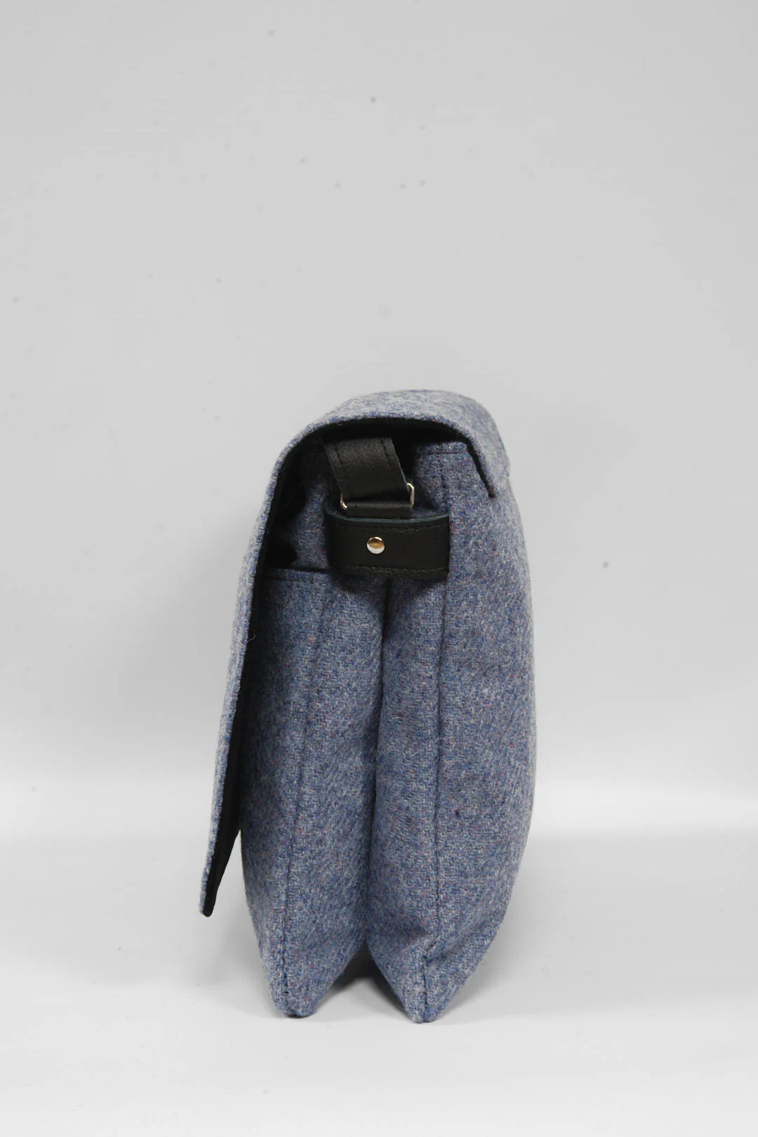 Harris Tweed Scalpay Bag - 228 (Black Leather) - Image 7