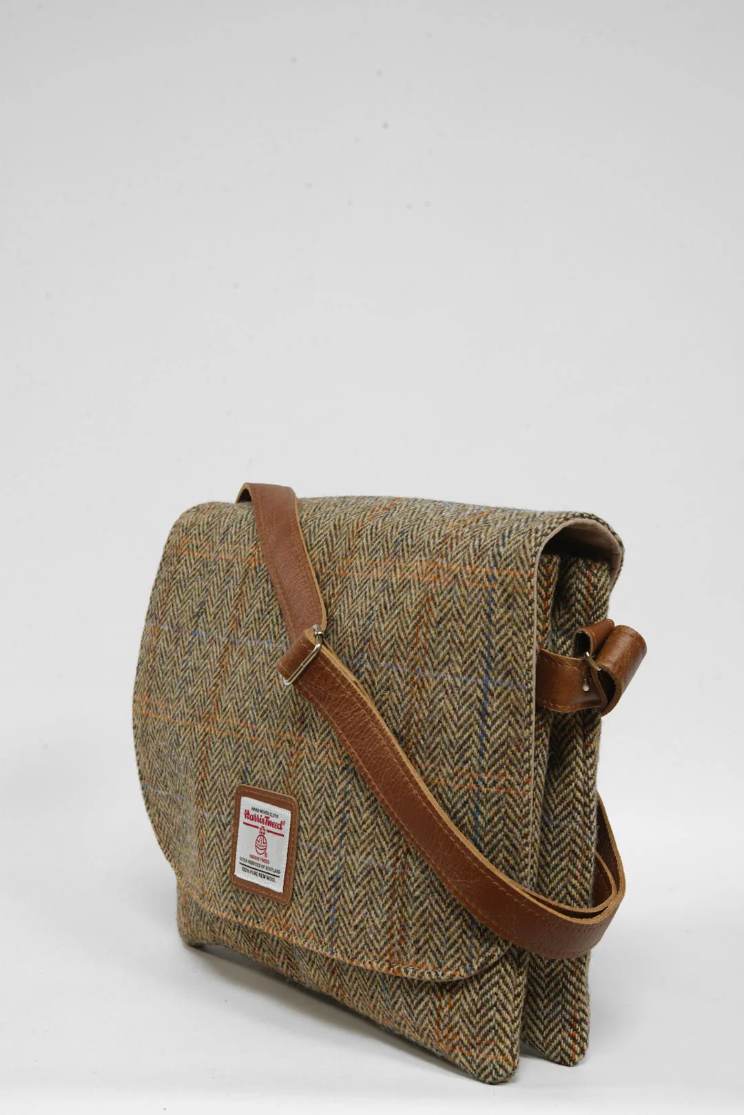 Harris Tweed Scalpay Bag - HB133 (Tan Leather) - Image 2