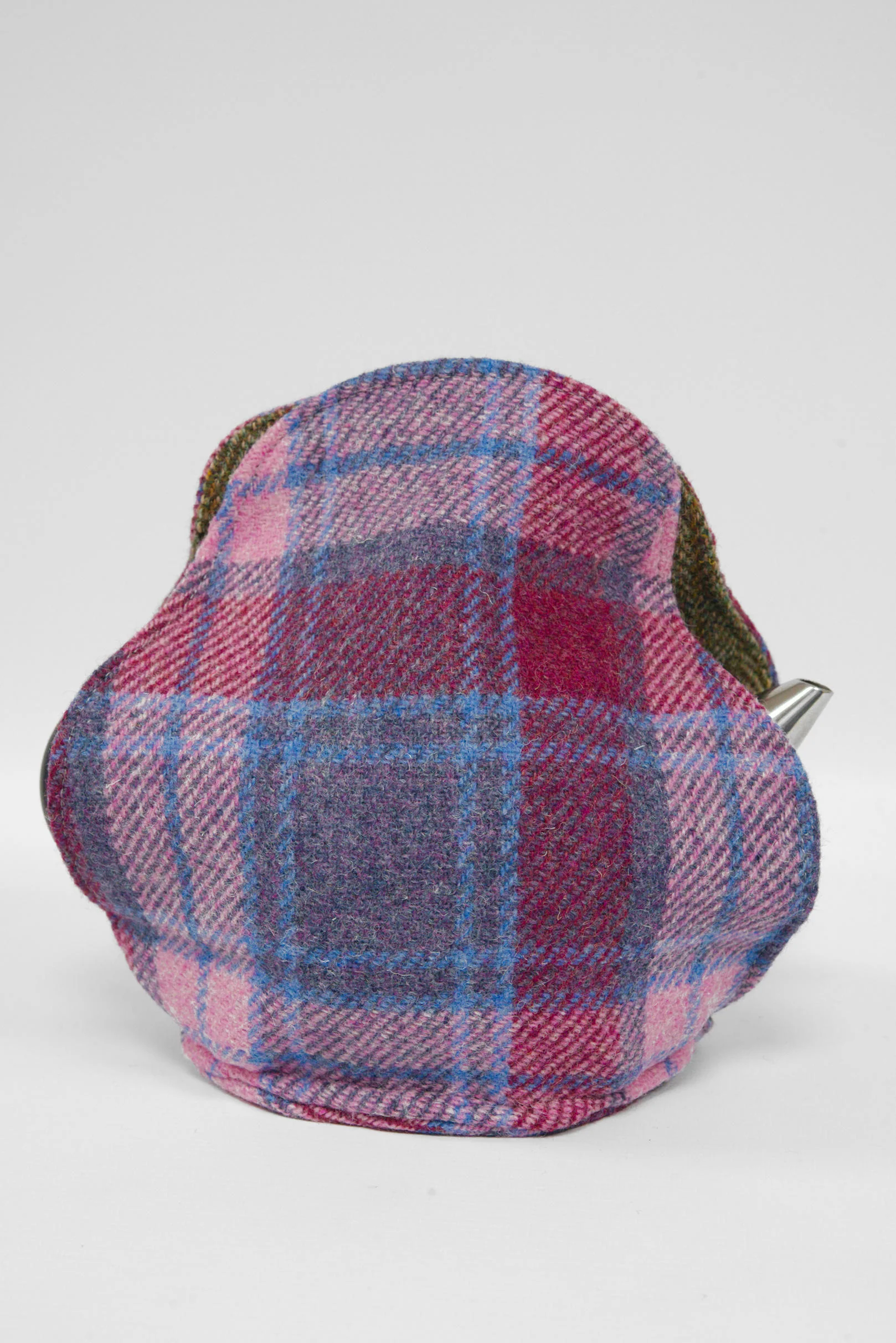 Harris Tweed Tea Cosy - Lilac Pink Check Heart (Green HB) - Image 3