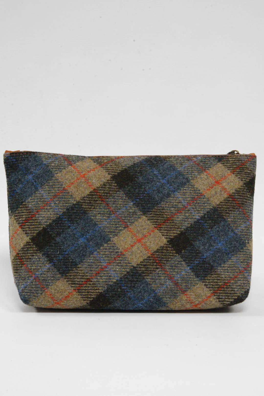 Harris Tweed Toiletries Bag - A0162(C) (Tan Leather) - Image 3