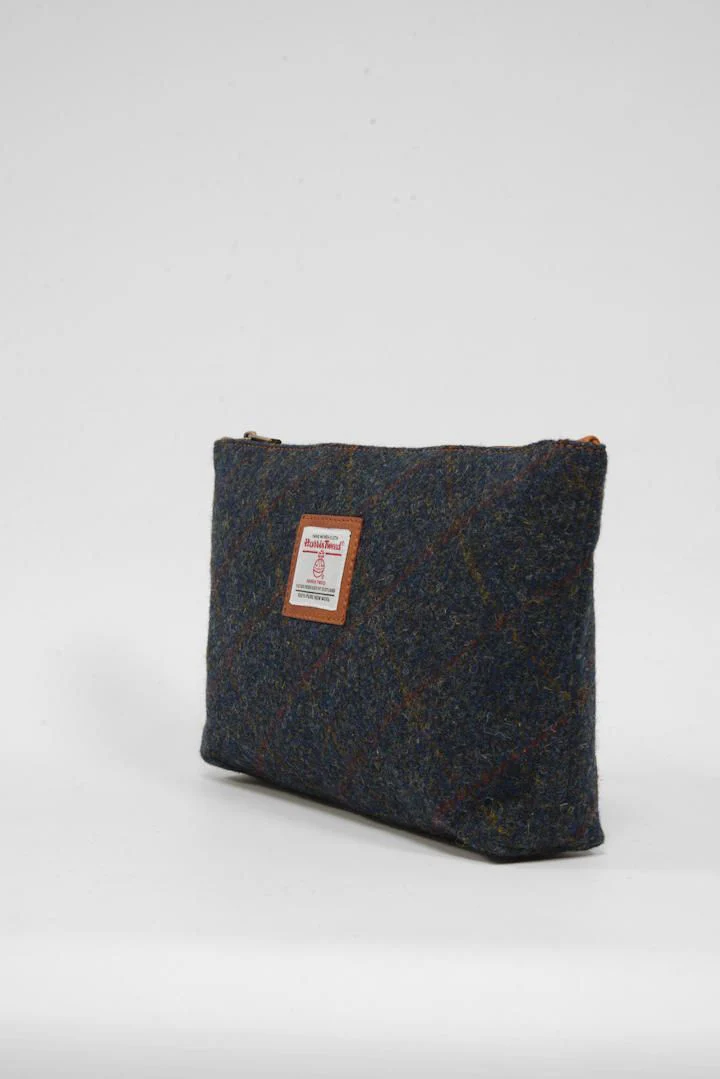 Harris Tweed Toiletries Bag - A0239 (C) (Tan Leather) - Image 2