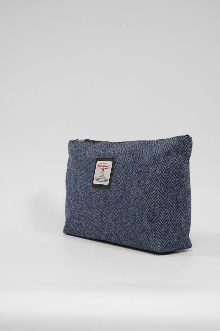 Harris Tweed Toiletries Bag - HB81 Black Leather - Image 3